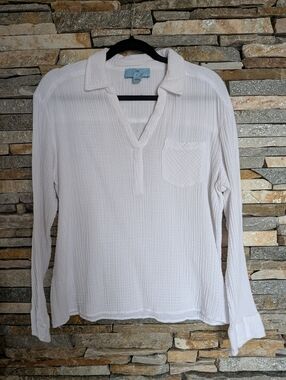 CeCe White Gauze V-Notch Tunic with Chest Pocket, Size L